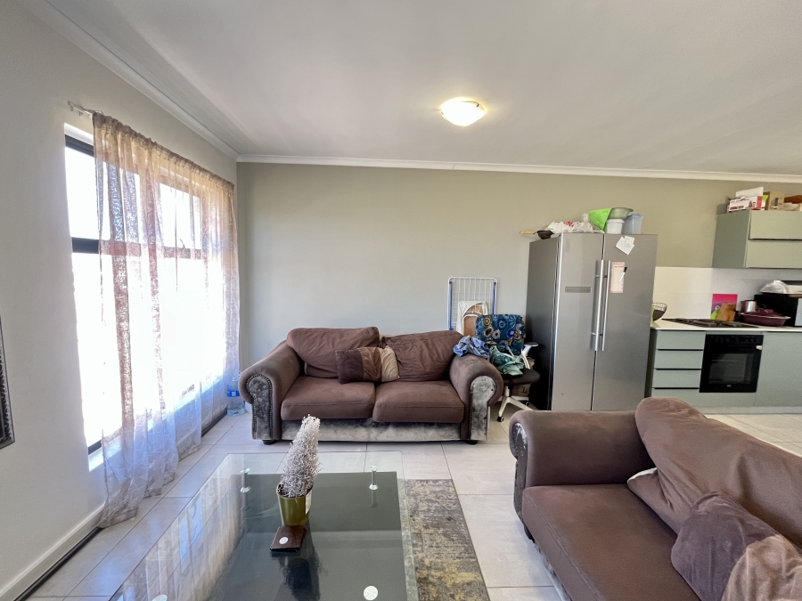 To Let 2 Bedroom Property for Rent in Parklands Western Cape